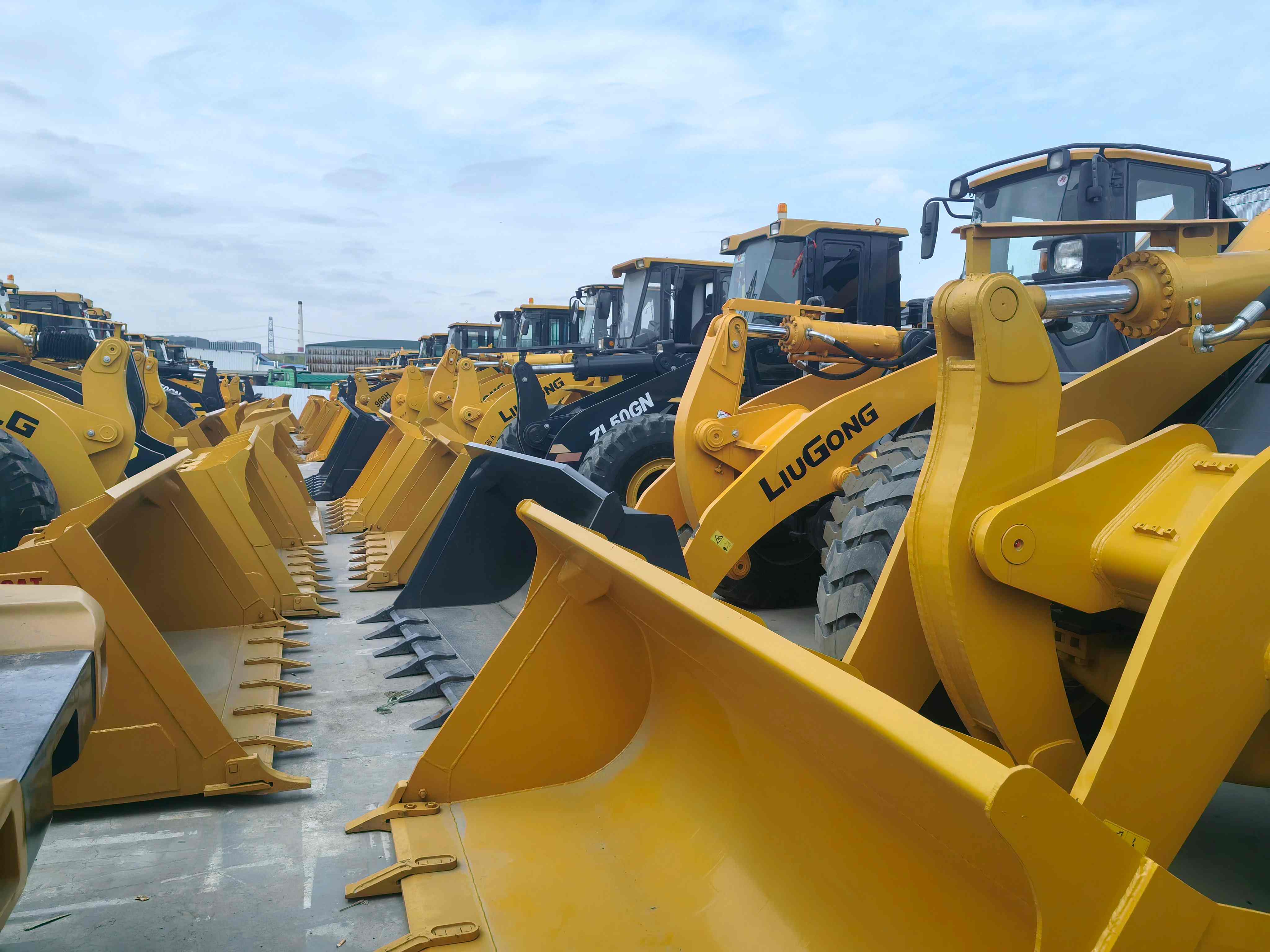 Second Hand Excavators Supplier: How to Find Reliable Heavy Machinery